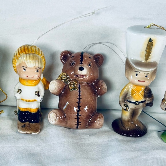 Lot Of 5 Small Vintage 1980 Porcelain Christmas Ornaments - Picture 3 of 9